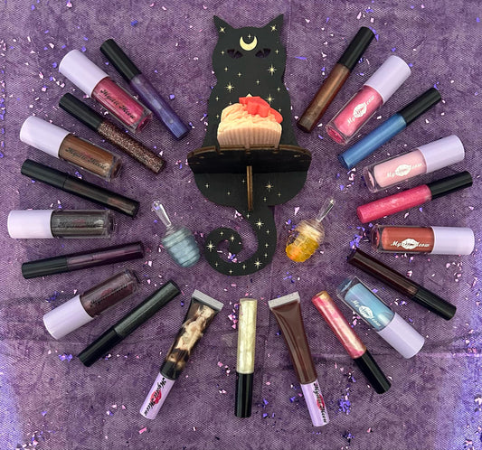 Nourishing Lip Oils – Illuminate, Hydrate & Revitalize