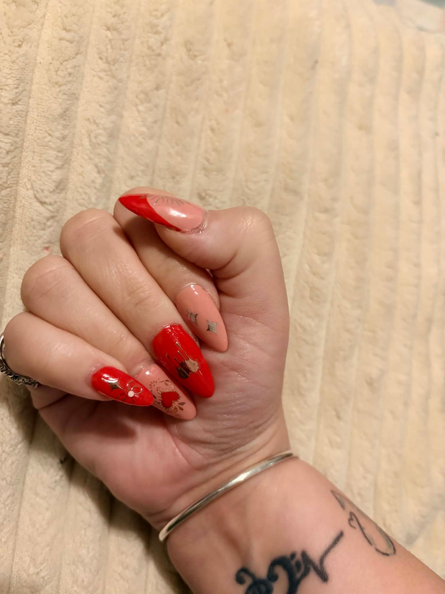 Custom Press-On Nail Set (Sized for You!)