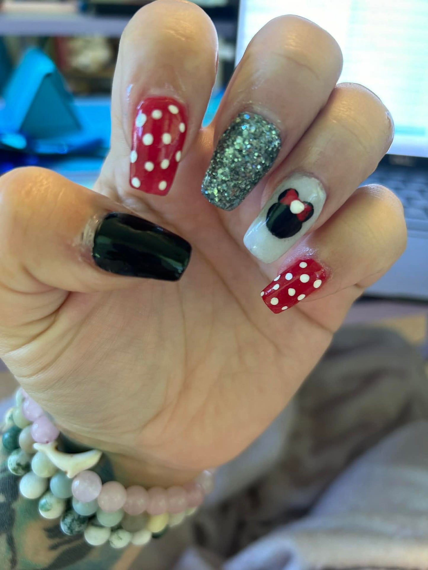 Custom Press-On Nail Set (Sized for You!)