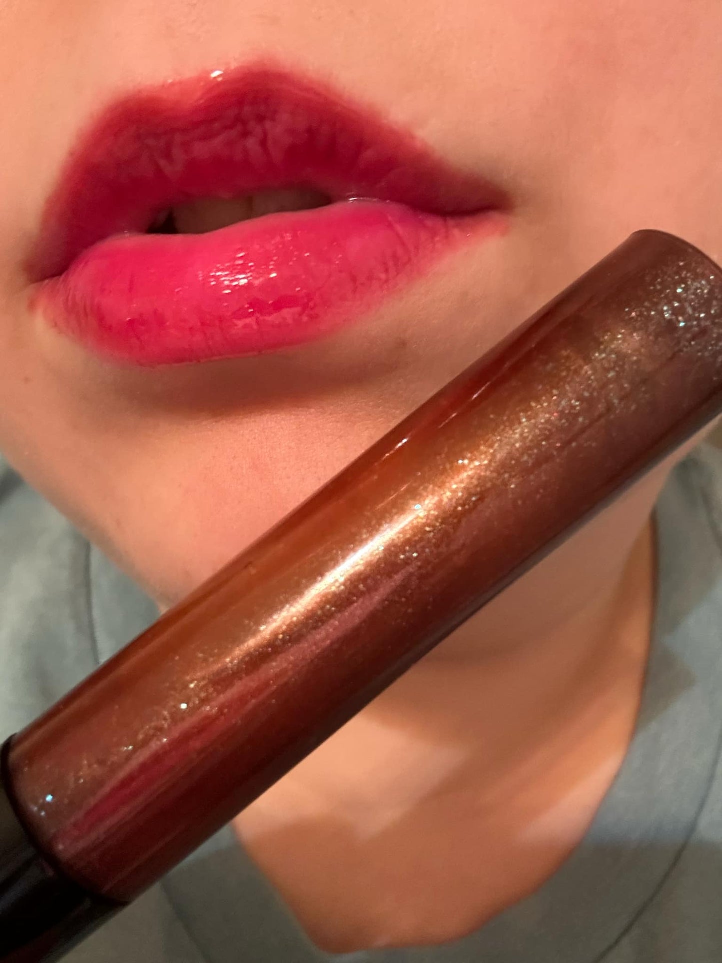 Nourishing Lip Oils – Illuminate, Hydrate & Revitalize