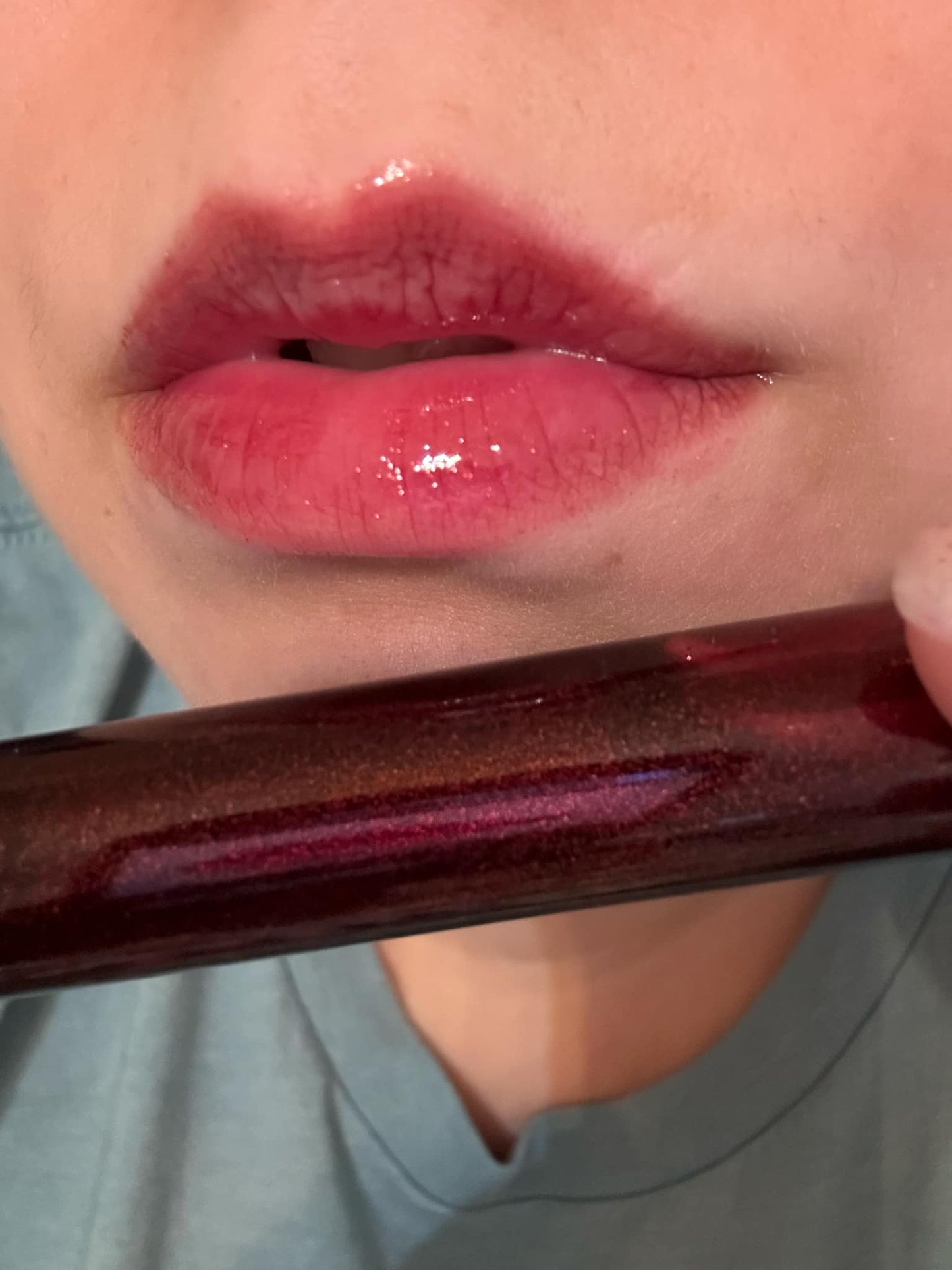 Nourishing Lip Oils – Illuminate, Hydrate & Revitalize