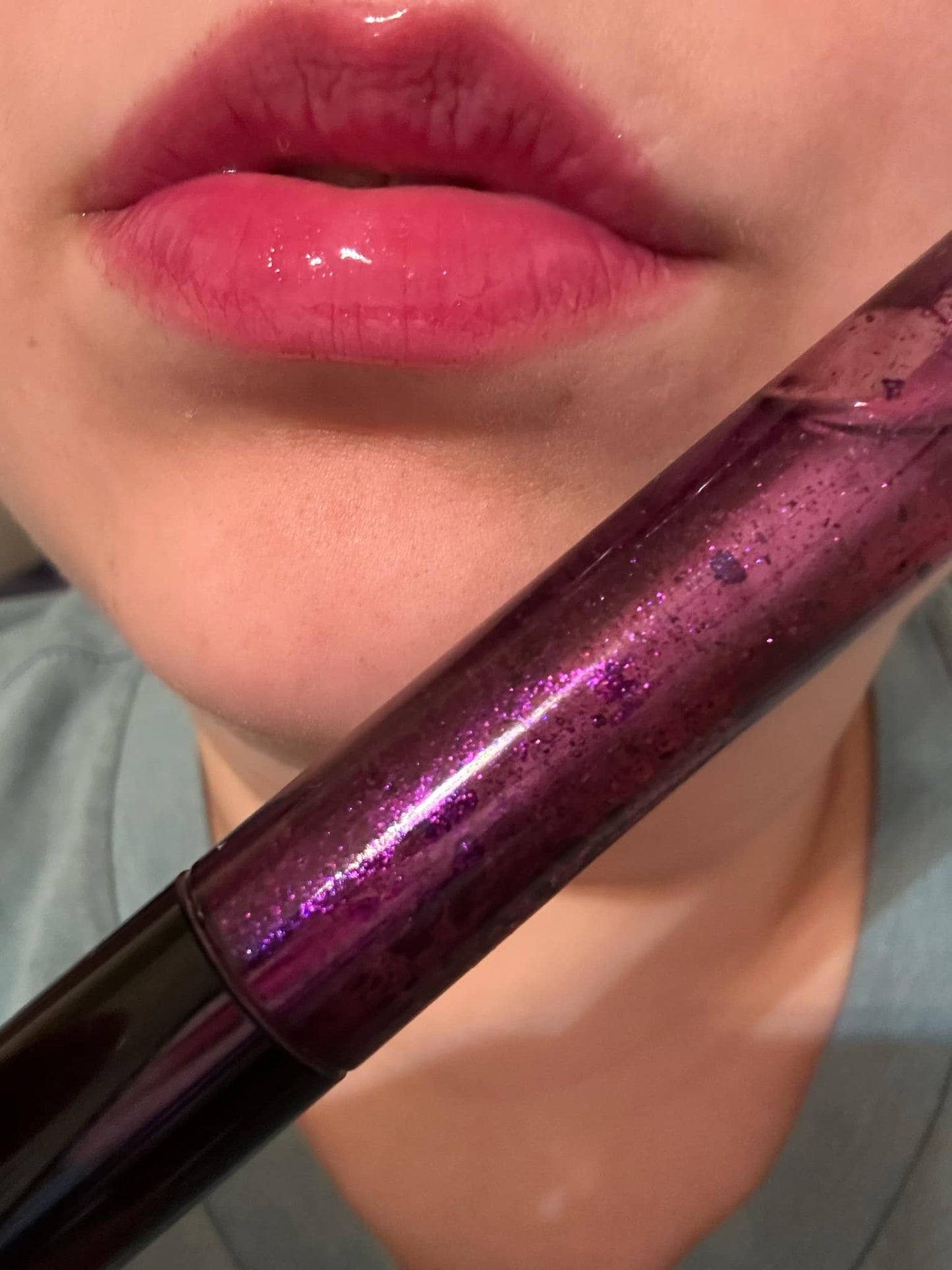 Nourishing Lip Oils – Illuminate, Hydrate & Revitalize