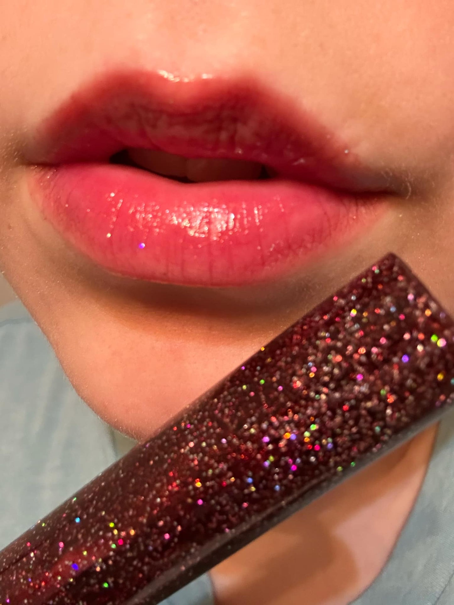 Nourishing Lip Oils – Illuminate, Hydrate & Revitalize